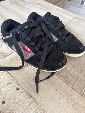 Levi's Kids Black Low-Top Sneakers